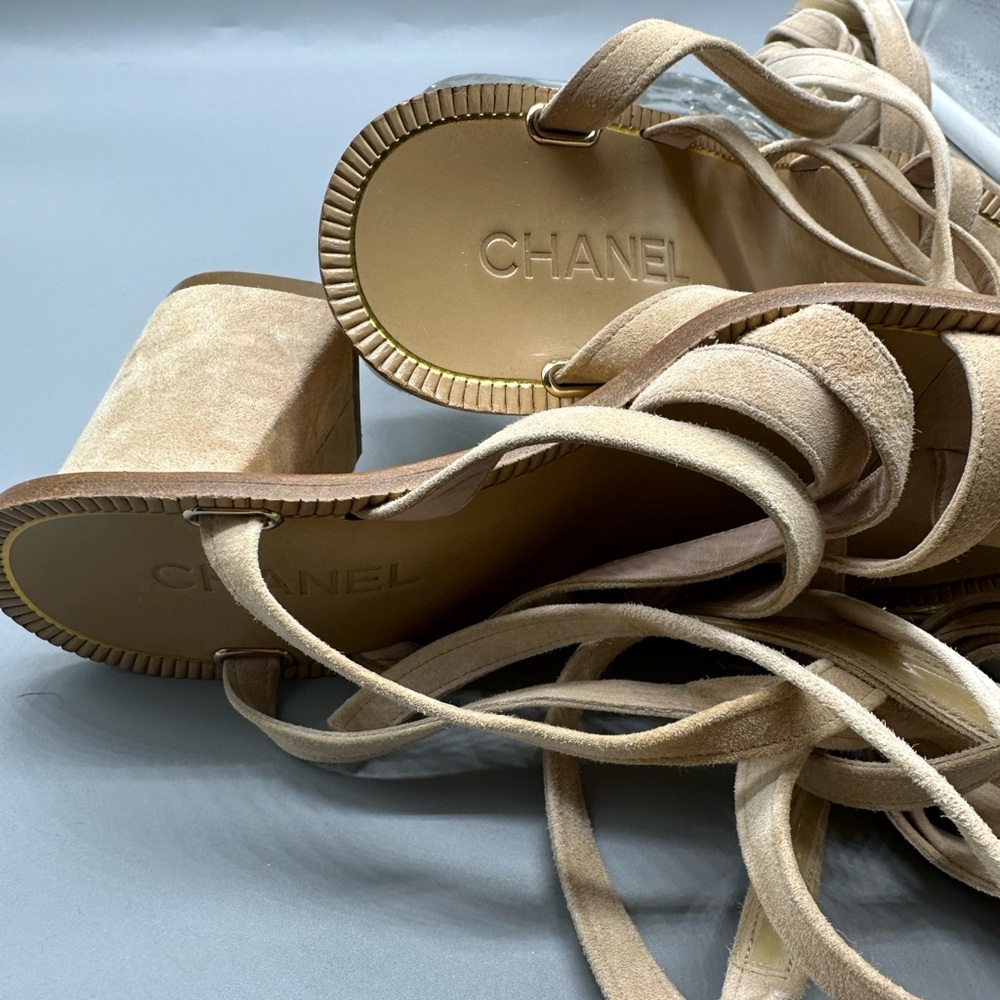 Chanel suede gladiator lace heel sandals - Picture 8 of 9